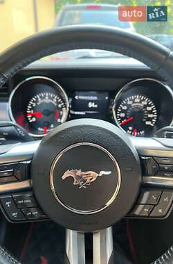 Купе Ford Mustang 2017 в 