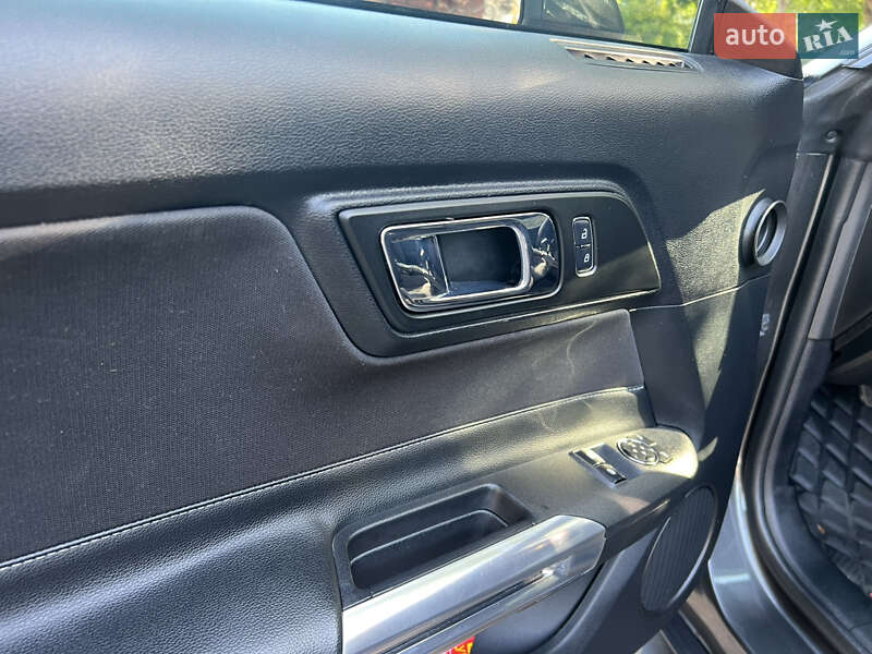 Купе Ford Mustang 2017 в Рівному