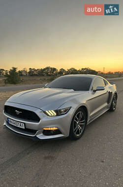 Купе Ford Mustang 2016 в 