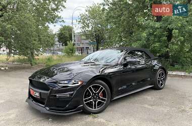 Кабриолет Ford Mustang 2019 в 