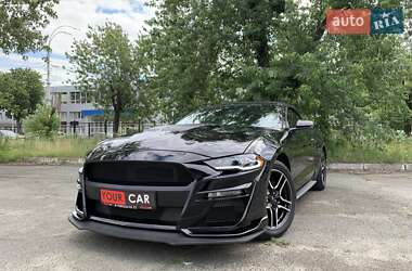 Кабриолет Ford Mustang 2019 в Киеве