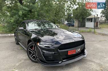 Кабриолет Ford Mustang 2019 в 