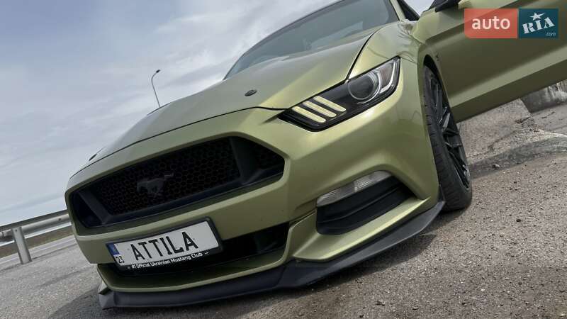 Купе Ford Mustang 2015 в Хмельницком