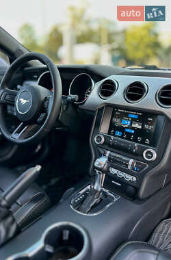 Купе Ford Mustang 2016 в 