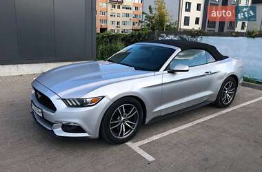 Кабриолет Ford Mustang 2016 в 
