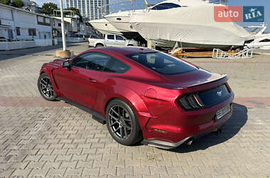 Купе Ford Mustang 2016 в 