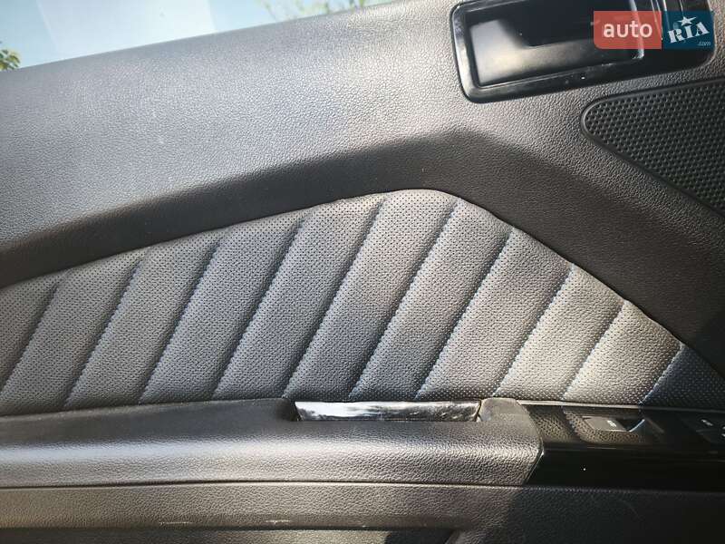 Кабриолет Ford Mustang 2014 в Запорожье