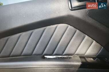 Кабриолет Ford Mustang 2014 в 