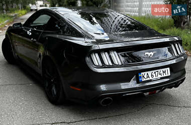 Купе Ford Mustang 2016 в 
