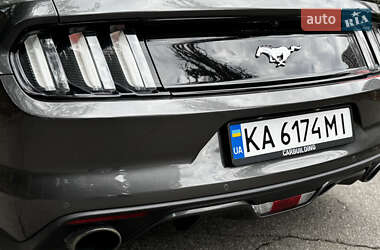 Купе Ford Mustang 2016 в 