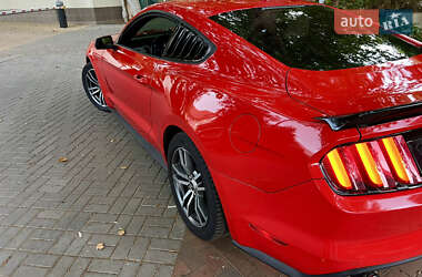 Купе Ford Mustang 2015 в 
