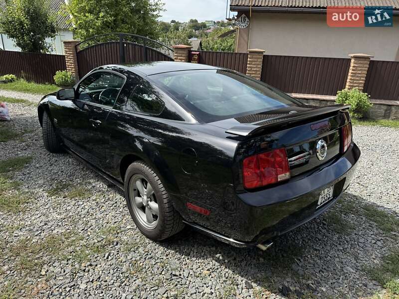Купе Ford Mustang 2008 в Умани фото 6 Купе Ford Mustang 2008 в Умани