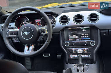 Купе Ford Mustang 2014 в 