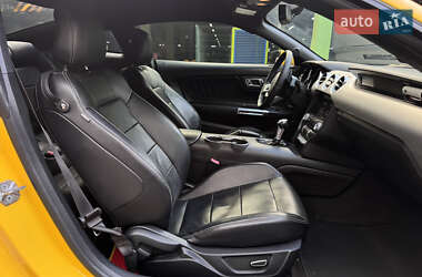 Купе Ford Mustang 2014 в 