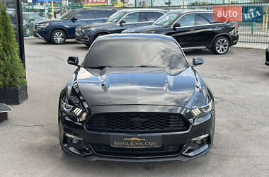 Купе Ford Mustang 2014 в 