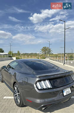 Купе Ford Mustang 2016 в 