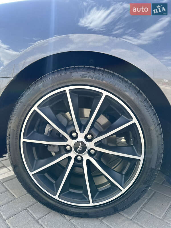 Купе Ford Mustang 2016 в Киеве фото 30 Купе Ford Mustang 2016 в Киеве