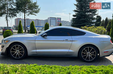 Купе Ford Mustang 2016 в 