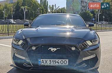 Купе Ford Mustang 2015 в 