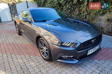 Купе Ford Mustang 2017 в П'ятихатках