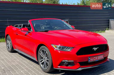 Кабриолет Ford Mustang 2015 в 