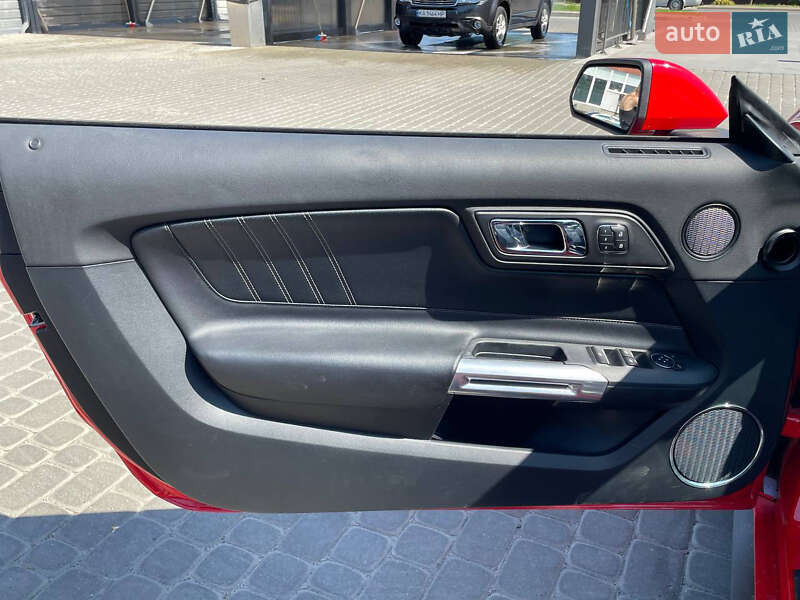 Кабриолет Ford Mustang 2015 в Ковеле