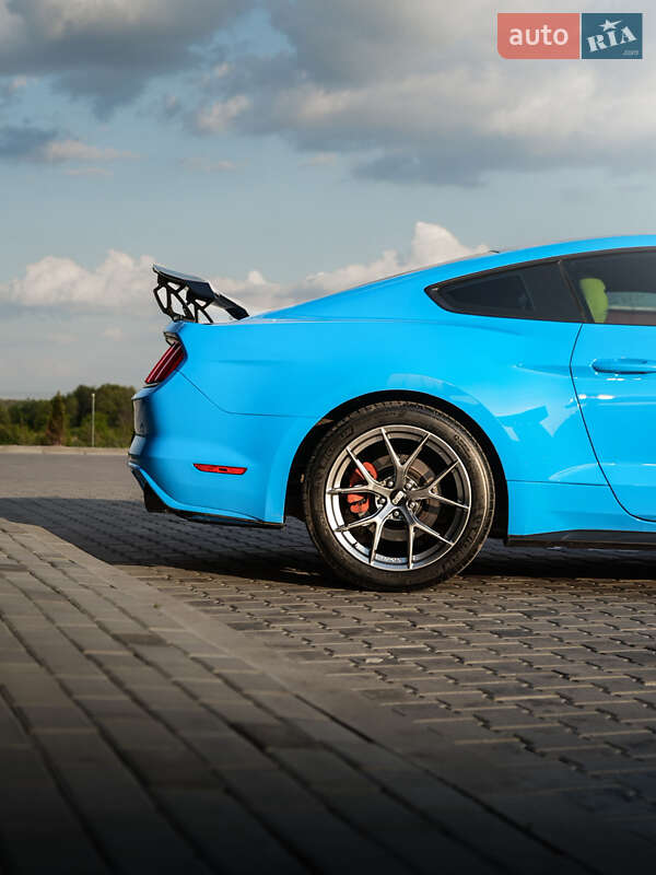 Купе Ford Mustang 2017 в Вінниці