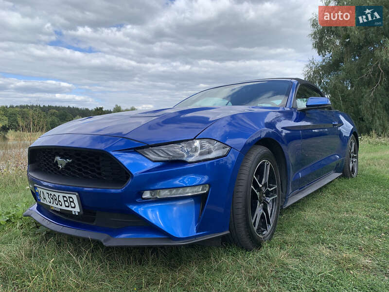 Кабриолет Ford Mustang 2018 в Киеве