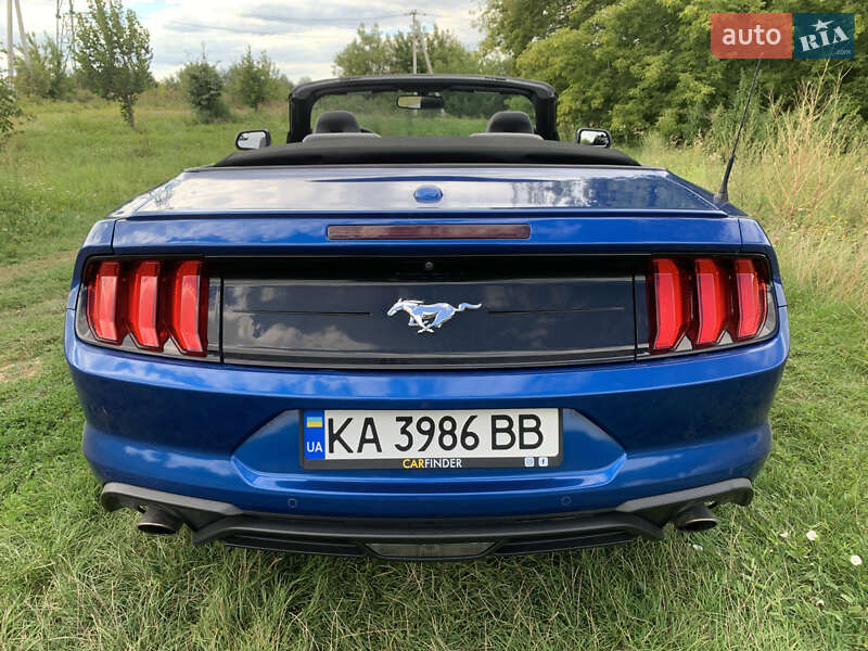 Кабриолет Ford Mustang 2018 в Киеве