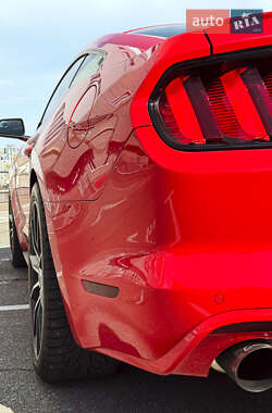 Купе Ford Mustang 2015 в 