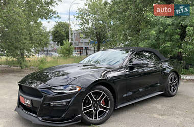 Кабриолет Ford Mustang 2019 в 
