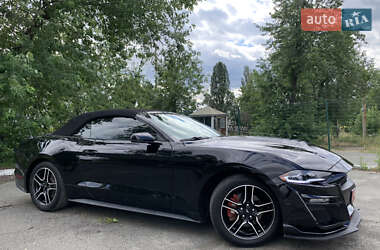Кабриолет Ford Mustang 2019 в 