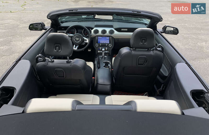 Кабріолет Ford Mustang 2019 в Києві