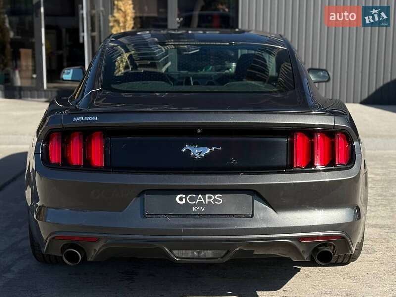 Купе Ford Mustang 2016 в Киеве фото 5 Купе Ford Mustang 2016 в Киеве