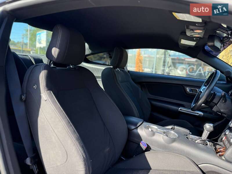 Купе Ford Mustang 2016 в Киеве фото 22 Купе Ford Mustang 2016 в Киеве