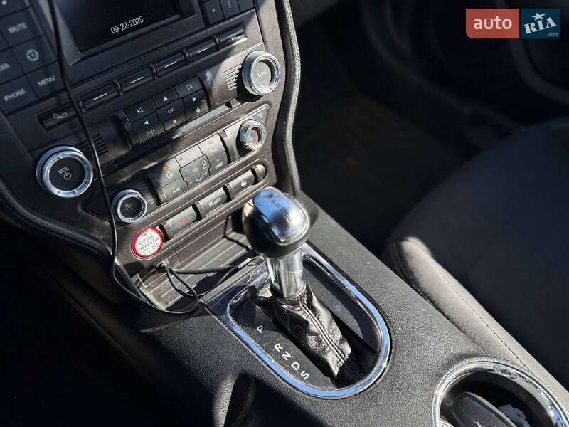 Купе Ford Mustang 2016 в Киеве фото 26 Купе Ford Mustang 2016 в Киеве