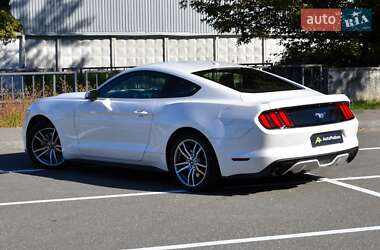 Купе Ford Mustang 2017 в 