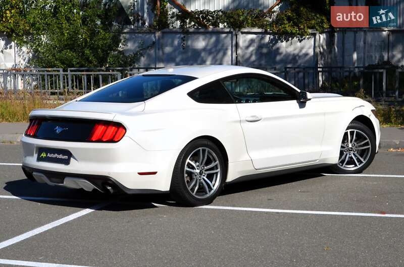 Купе Ford Mustang 2017 в Киеве