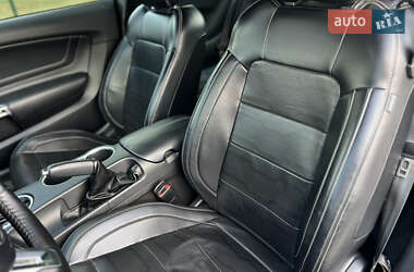 Купе Ford Mustang 2019 в 