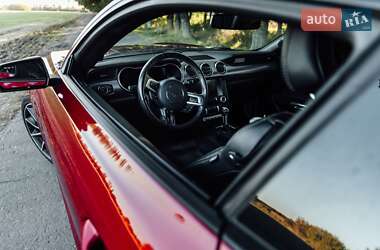 Купе Ford Mustang 2015 в 