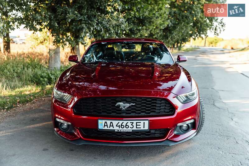 Купе Ford Mustang 2015 в Киеве