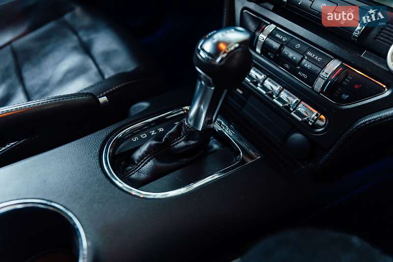 Купе Ford Mustang 2015 в Киеве