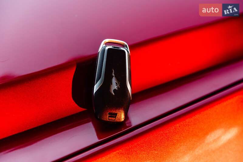 Купе Ford Mustang 2015 в Киеве