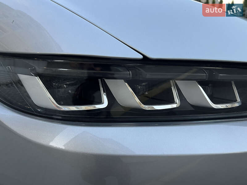 Кабриолет Ford Mustang 2024 в Киеве