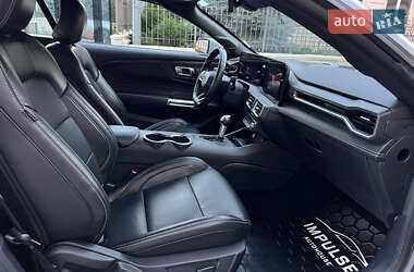 Кабриолет Ford Mustang 2024 в Киеве