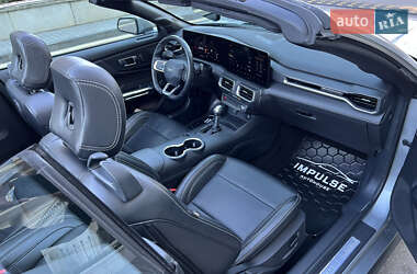 Кабриолет Ford Mustang 2024 в Киеве