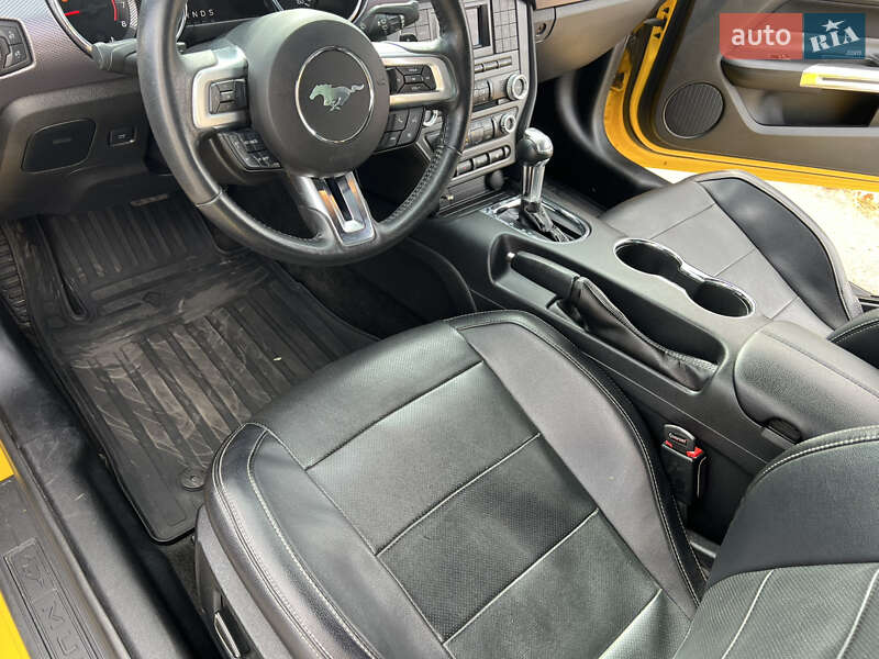 Купе Ford Mustang 2017 в Кам'янському