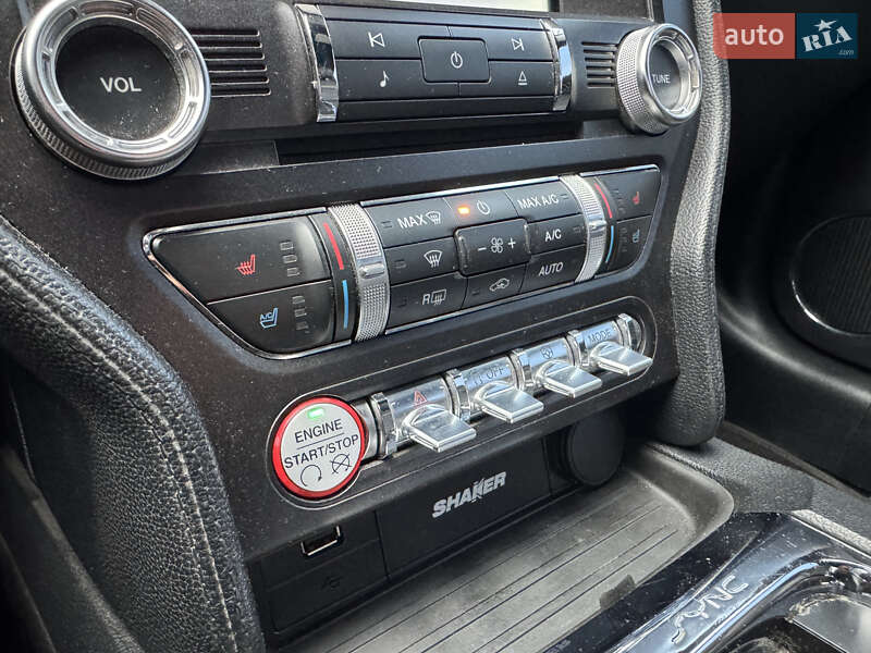 Купе Ford Mustang 2015 в Киеве