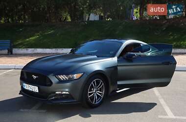 Купе Ford Mustang 2015 в 