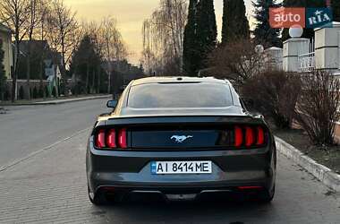 Купе Ford Mustang 2015 в 
